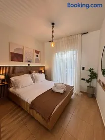 Thymeli Cozy Apartment - Image 1