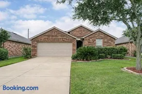 Modern 4 - Bedroom Escape 6- Beds, 3- Baths Work Groups and Families - Image 3