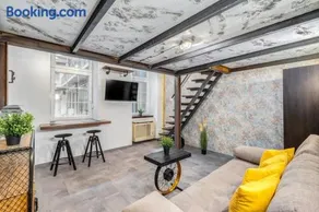 Best Budapest Loft Apartment - Image 1