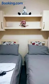 Beeswing caravan - Image 4