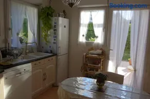 The Flower- Townhouse with air conditioning and garden! - Image 2