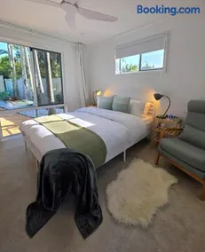 Luxury Private Pool House Near Mooloolaba - Image 3