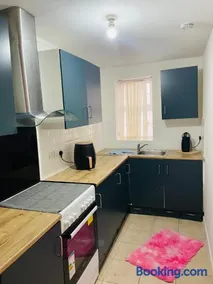Kellies home Entire place Easy transport 5 min drive from Birmingham City centre - Image 3