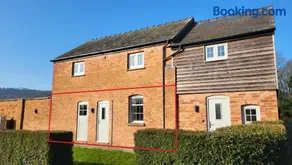Gardeners Cottage Apartment - Image 2