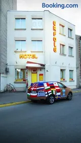 Hotel Erfolg - Image 1
