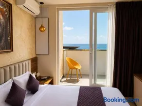 JR Marina Palace Calicut Premium Beach Hotel - Image 1