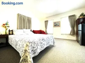 Bittersweet Inn - Image 3