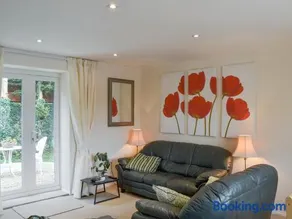 Stable Cottage - Image 4