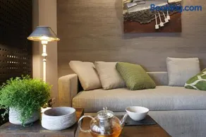 Luxury Design Apartment Downtown - FREE PARKING - Image 2