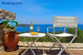 Luxury Villa with Pool overlooking a Majestic View - Image 1