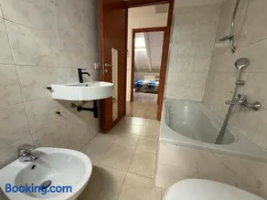 COZY APARTMENT NEAR MiLAN - Image 3
