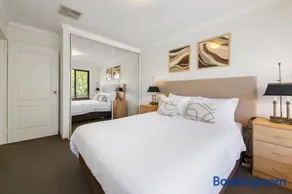Swan River Apartment - Image 3