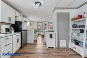 Clam Cove - Heart of Hampton Beach - Image 2