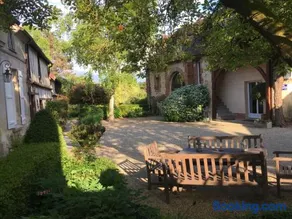 Le Puits D'Angle - Image 1