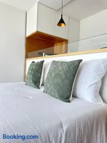 Apartamento Plaza Este - Image 2