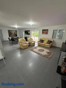 Maison spacieuse à Vernoux-en-Vivarais, jardin clôturé, 170 m² - Image 2