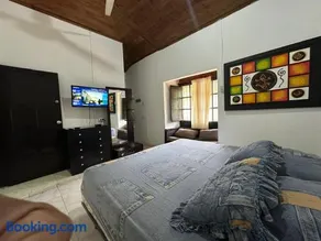 Casa Campestre Buga Parcelación Paraiso de Sonsito - Image 4