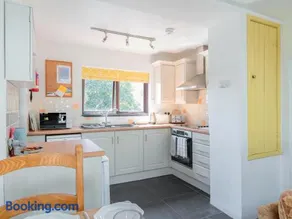 Cross Cottage - Image 5