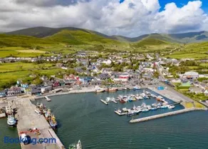 Dingle Courtyard Holiday Homes 3 Bed Sleeps 6 - Image 3