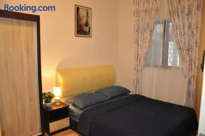 AmySity Homestay Gandaria Modern Lifestyle walking distance to Hub Shopping Centre at Sek 9 Bangi Sentral With Netflix - Image 4