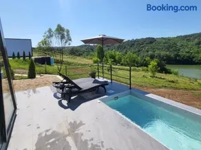Glamping A frame lake Heated pool - Image 2