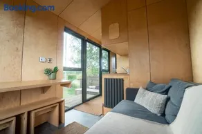 Beautiful cabins in Herefordshire countryside - Image 1
