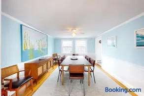 Kalmus Park Retreat - Image 4