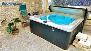 Le Grenier - Gîte de Charme & Jacuzzi La Rochelle - Image 3