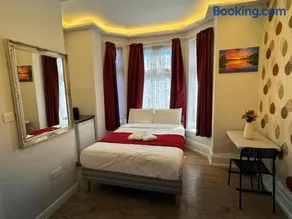 Lyon House Hotel - Image 5