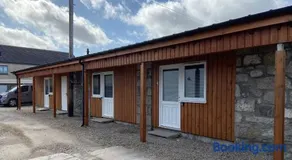 Ivy Cottage-Serviced accommodation - Image 4