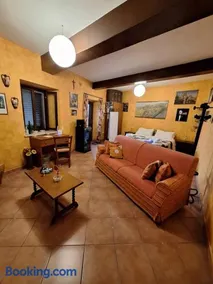 A Casa da Nonna Brasa Holiday Home Savoca - Image 3