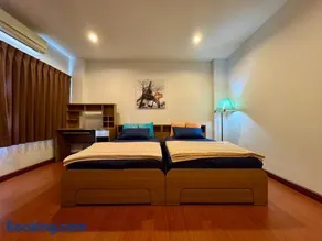 Ananas Central Phuket Hostel - Image 3