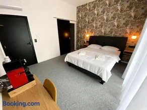 BED Cauchy - Image 1