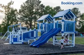The Lakes RV & Cabin Resort - Image 1