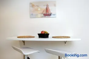 Steleni Seaside Suites - Image 5