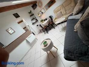 T3 rustique avec Piscine à partager en option - Image 3