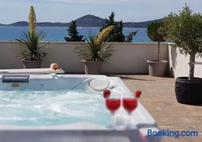 Apartments Luka - Image 1
