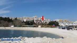 Apartments Holiday - Image 2
