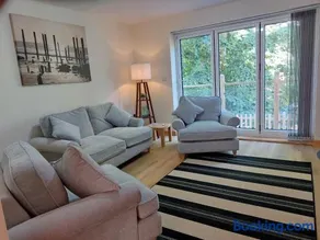 Two bedroom cottage - country lane -10 min walk to Perranporth beach - Image 3
