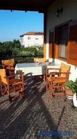 Dora’s Summer House - Image 4