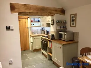 The Outhouse - Ground Floor Studio - Image 4