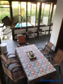 Pendotiba Hostel - Image 1