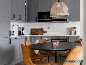 Ski-in Flat for 8 with Sauna - Image 1