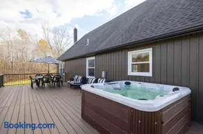 Luxury 4BR in Hudson Valley on a 8 Acre Estate - Hot Tub, Large Firepit, Oversized 38 Ft Deck! - Image 2