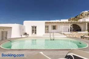 Seaside Villa - Image 1