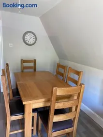 Hayfield lodge - Image 1