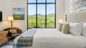 409 - 3 bed - Treehouse unit - Spruce Peak at the Base of Stowe Mt Resort - Sleeps 9 - Image 3