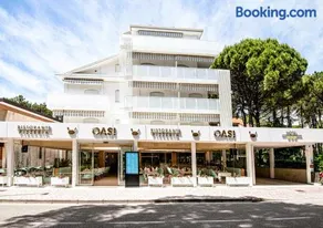 Hotel Oasi - Image 1