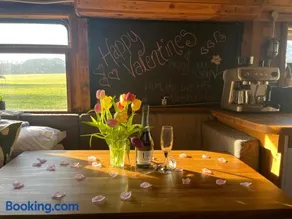 Delightful Converted Double Decker Bus with Hot Tub sleeps 4 - Image 4