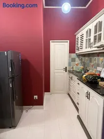 Gladys Home Stay - Image 1